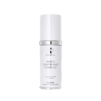 Light cream texture of iS Clinical Brightening Complex Applying iS Clinical Brightening Complex for even, radiant skin